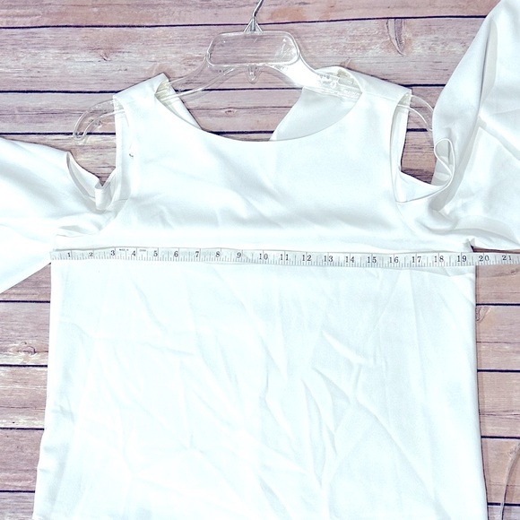 Designer Alice + Olivia Top - Picture 11 of 12